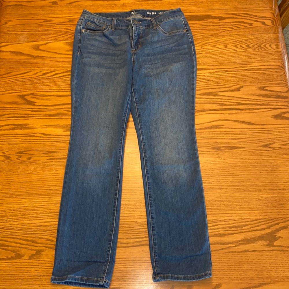 New Direction- straight blue jeans Sz 8PR